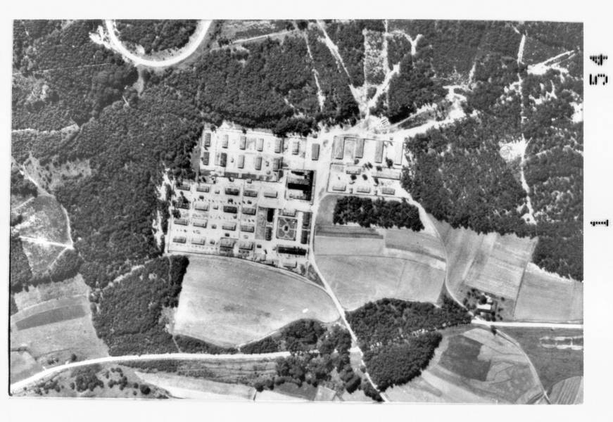 Luftaufnahme des Zwangsarbeiterlagers im Stadtteil Wolfstein